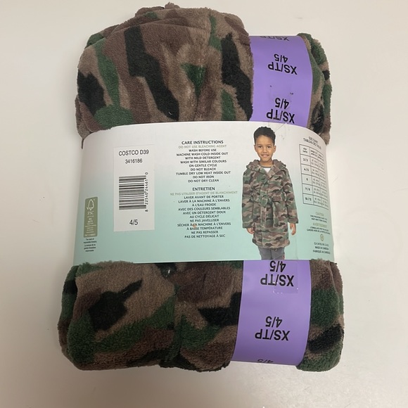 Plush Robe in camo - Picture 2 of 2